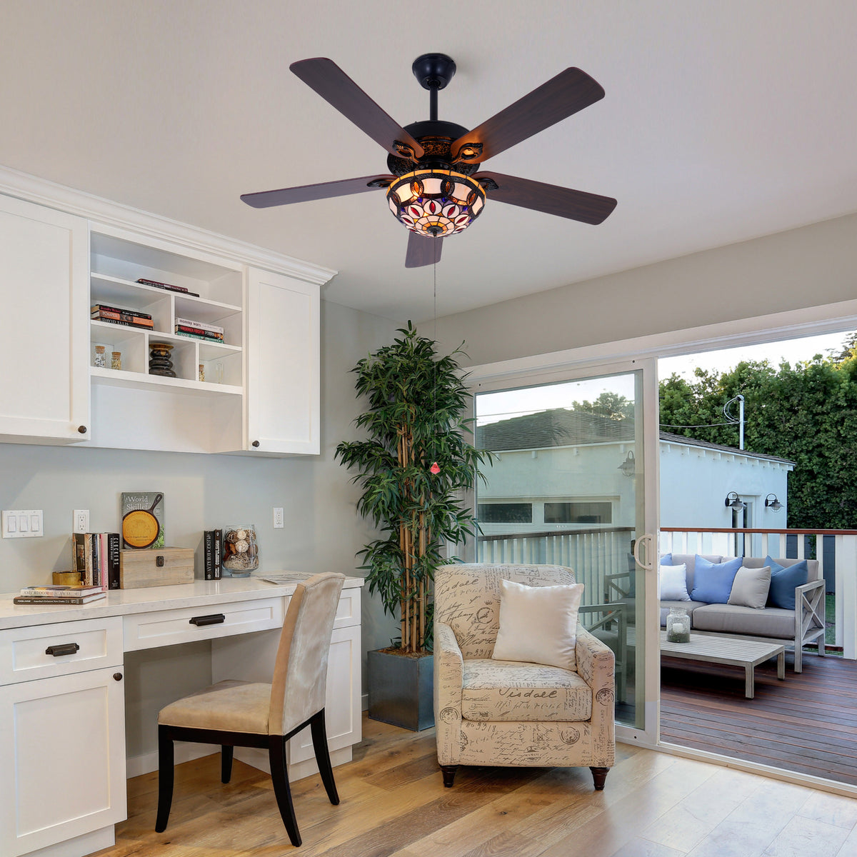 52-Inch Black Ceiling Fan With Tiffany Light DS-FH88